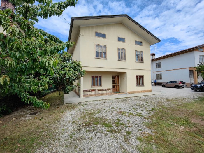 via Quattroventi, 90 - Corno di rosazzo (UD
)