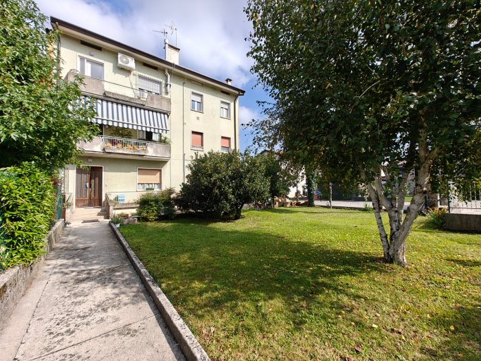 via San Paolo, 16 - Tavagnacco (UD
)